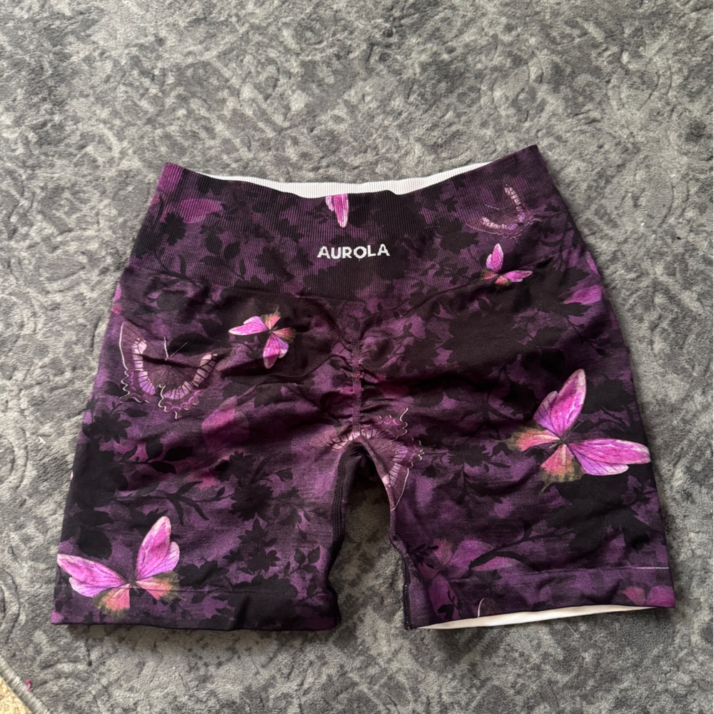 SOLD DO NOT BUY Aurola Women's Purple Butterfly Shorts